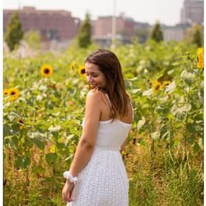 Meet your Posher, Elisa